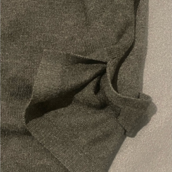 Lululemon open back l/s sweater women’s size 8 cashmere blend EUC - Picture 3 of 9